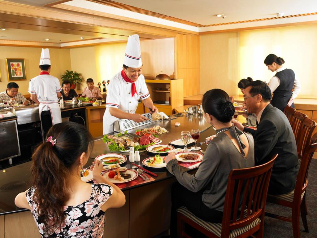 Dining Image