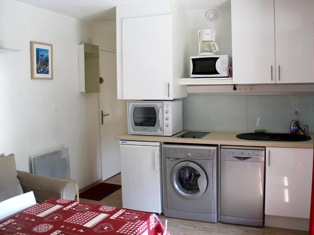 Appartement 2 pièces cabine 4 pers, exposé Ouest avec balcon et parking collectif - 3