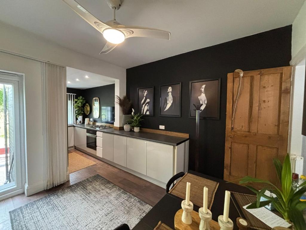 14 Richardson Street, Derby photo 3
