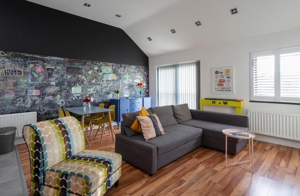 Spacious Apt in Belfast city 5mins to Titanic & SSE Arena, Belfast