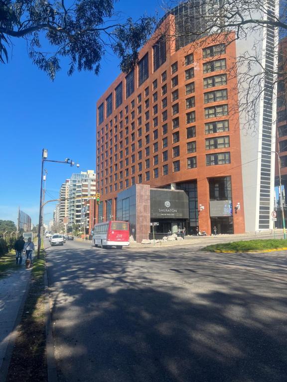 DEPARTAMENTO frente al GOLF!! - 2