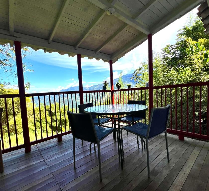 La Esmeralda Cottage - 1