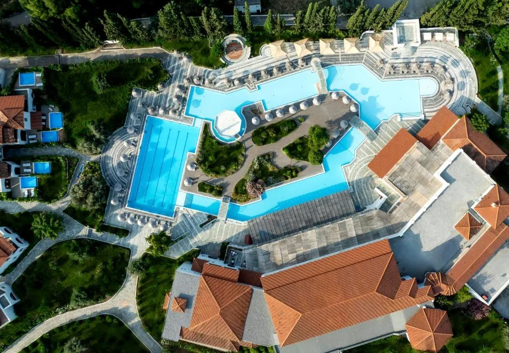 Eretria Hotel & Spa Resort, מלון בארטריה