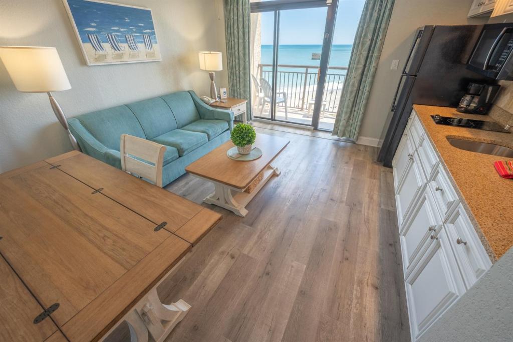 New Direct Oceanfront,Amazing Views at Beach Cove!, Myrtle Beach