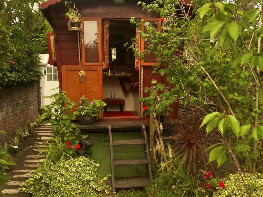 The Gypsy Knot, Wells next the Sea