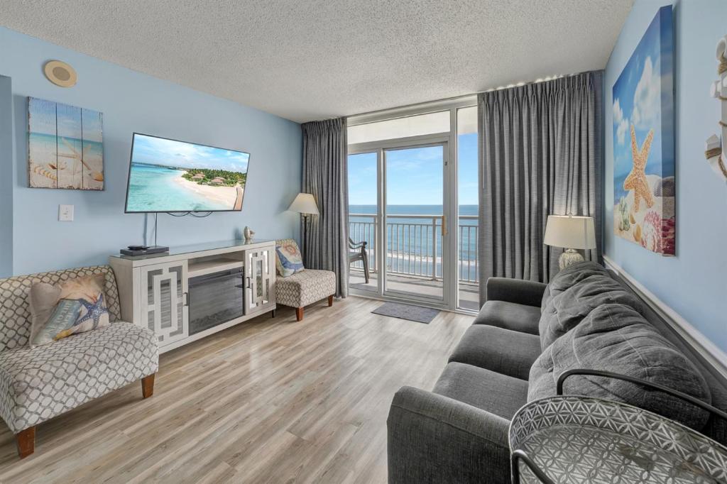 New 3BR King Suite with Direct Oceanfront End Unit, Myrtle Beach