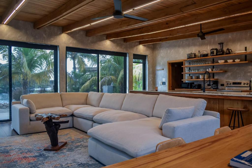 Seabird - Villa 6, Placencia