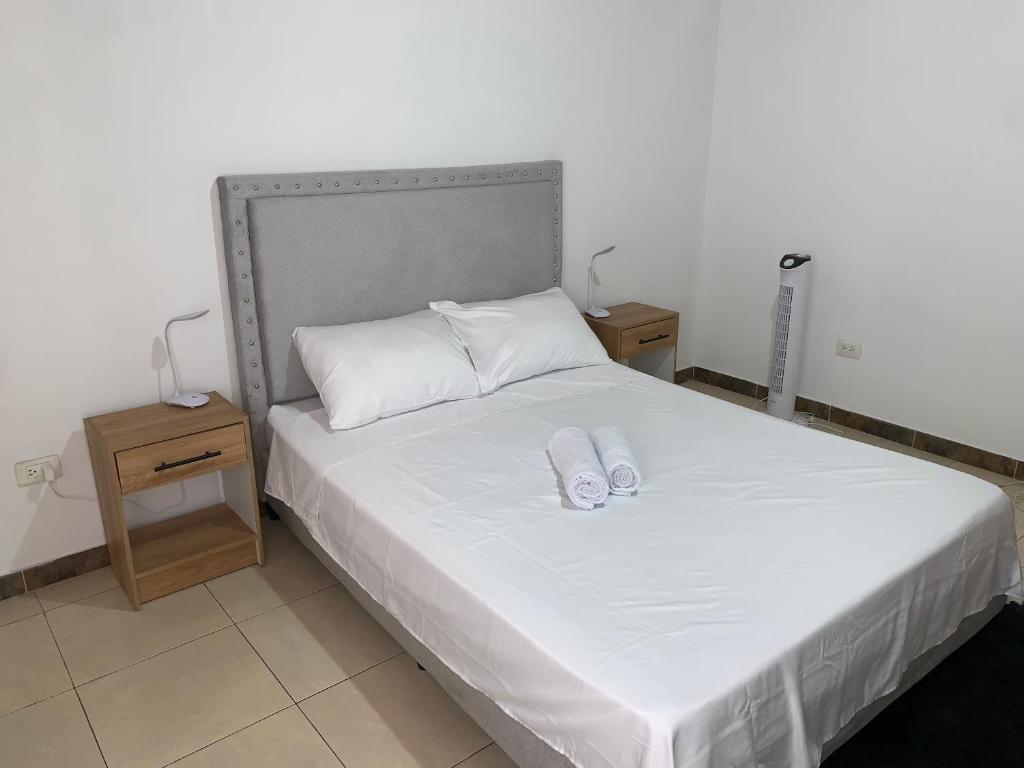 Apartamento en La Base Cali - 3