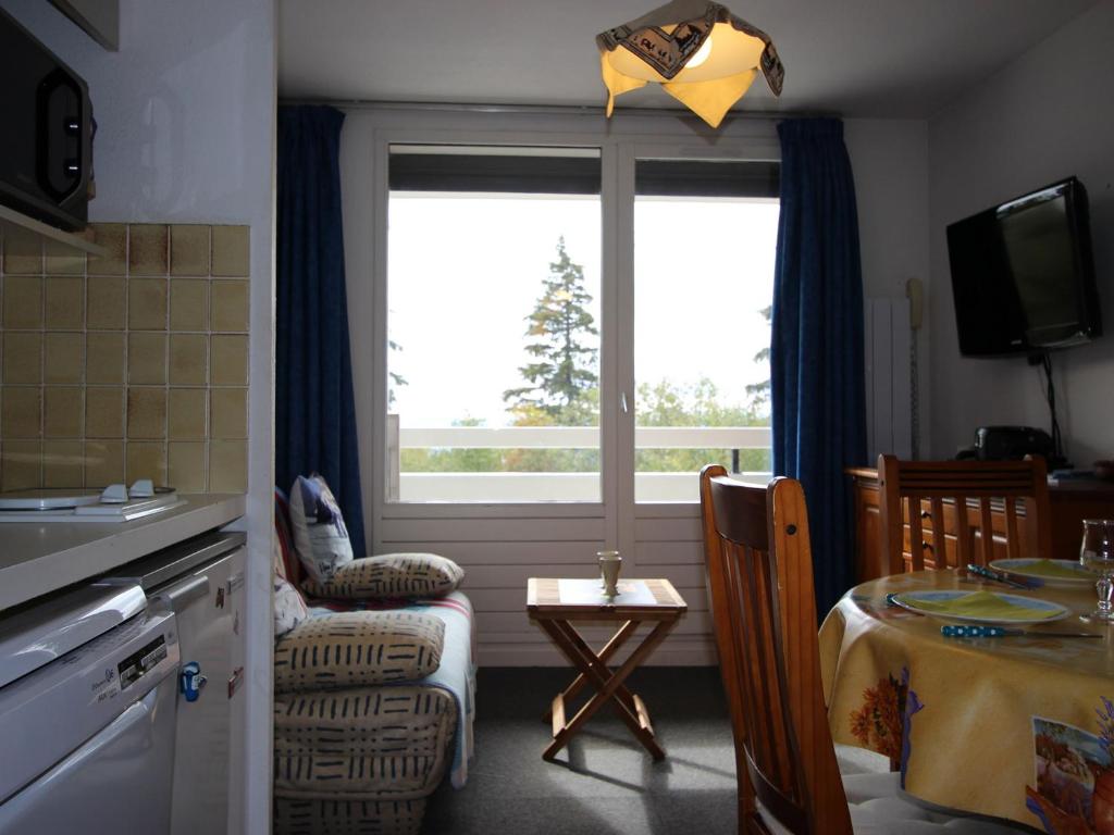 Studio cabine pour 4 pers, balcon, proche pistes - Roche Béranger, Chamrousse - FR-1-549-62, Chamrousse