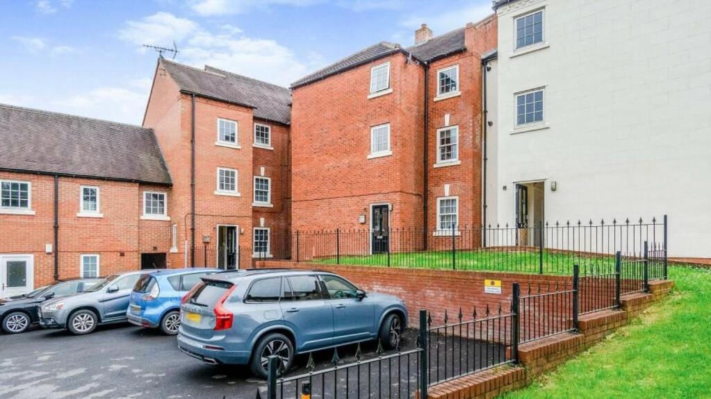 Town apartment, Shifnal