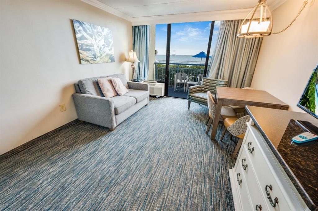 New Oceanfront 1BR - Coral Beach w Heated Pools!, Myrtle Beach