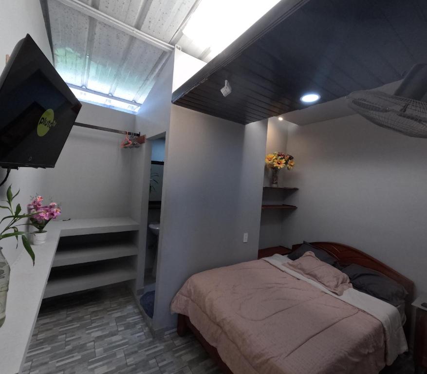 habitación para 2 en urrea house - 1