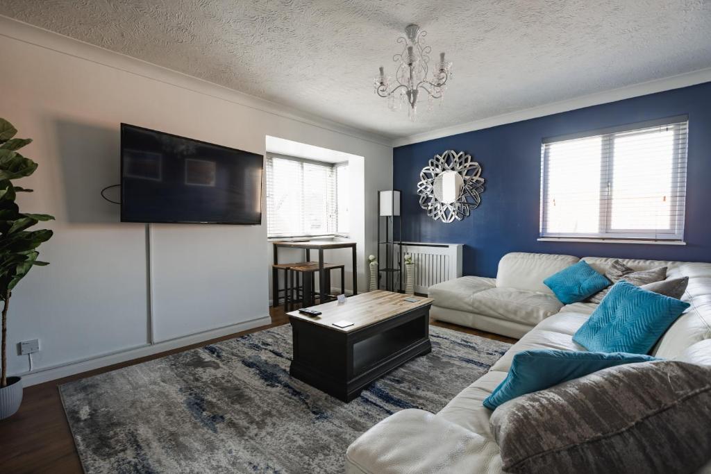 Hullidays - 'Old School Penthouse' Trinity Square, Hull