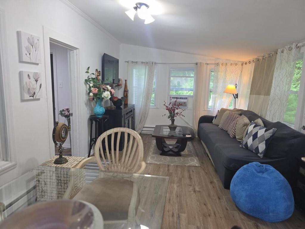 Comfortable and scenic, Ashford