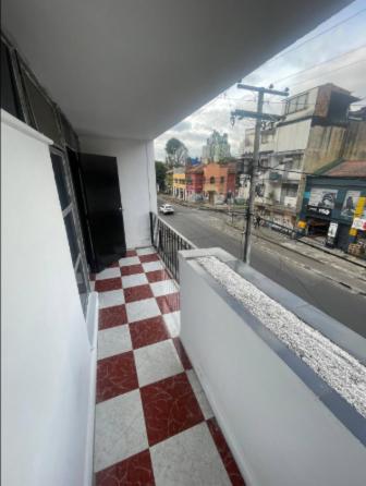 Habitación VIP Balcón y Baño PRIVADO - 4