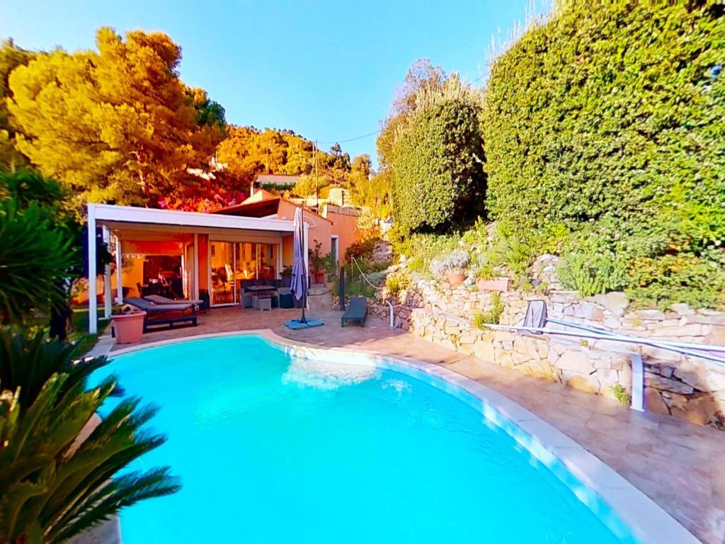 Holiday Home in Carqueiranne by the Sea - 1