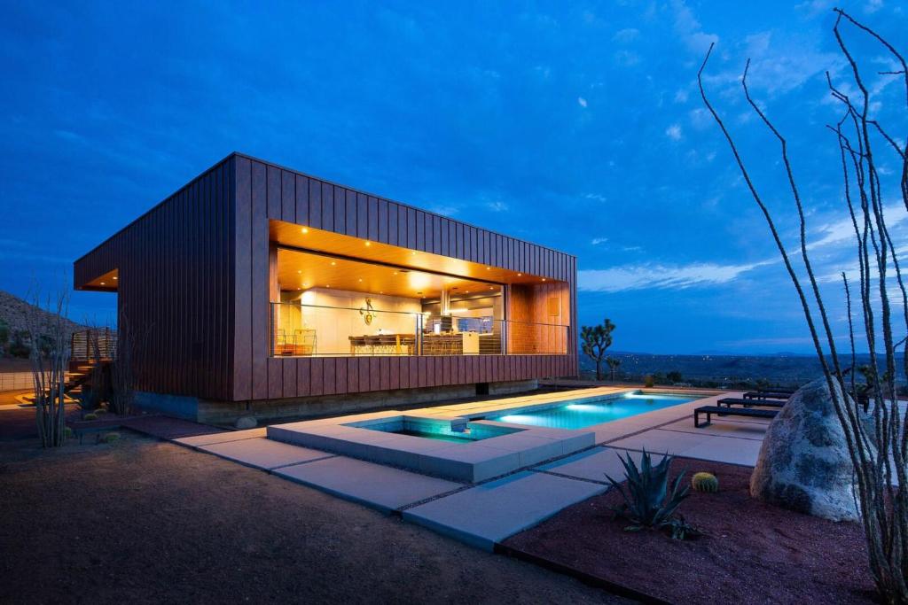 The Box by Fieldtrip - Architectural Villa w Pool Spa, Joshua Tree