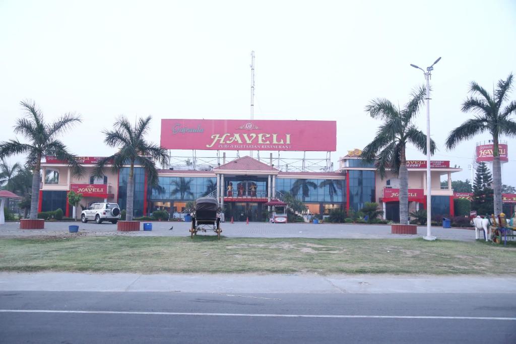 Legasy Suites and Resort, Gajraula