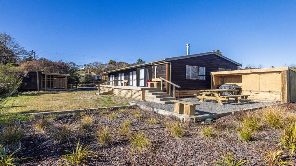 Railside Chalet - Raurimu Holiday Home, National Park