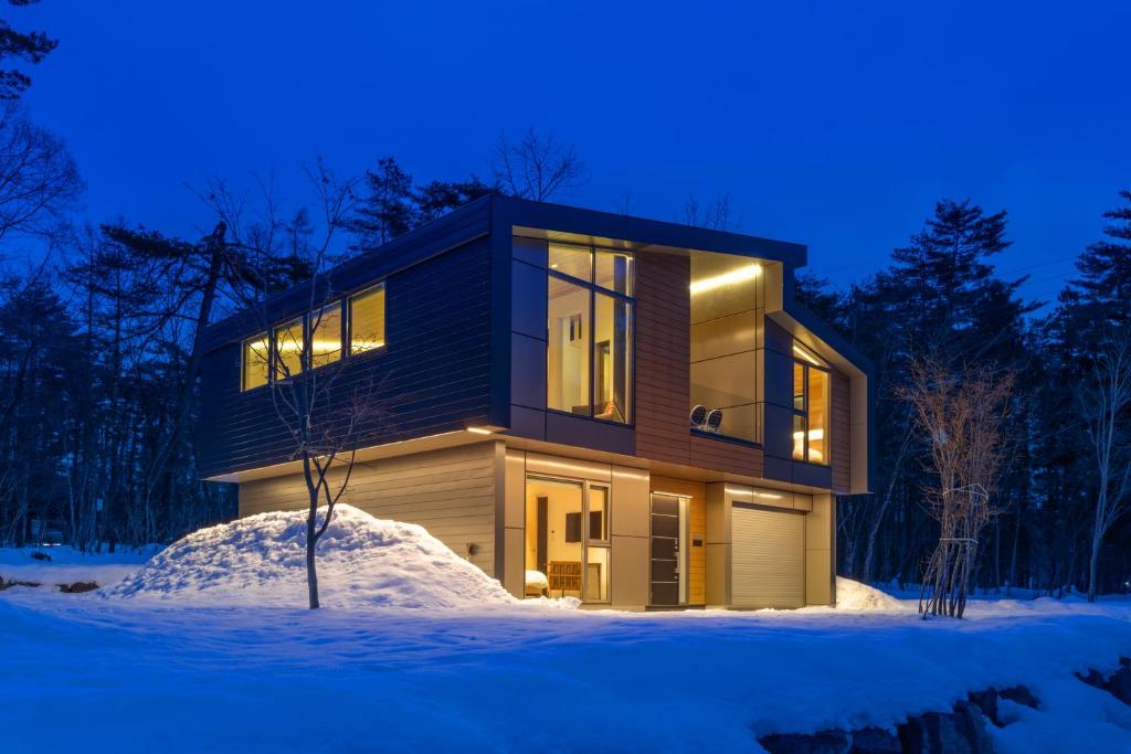 Eminence by The Hakuba Collection, Hakuba