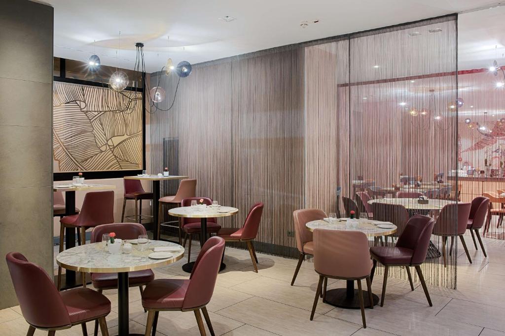 Restaurant, NH Bologna De La Gare in Bologna