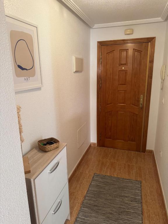 Sunny South Terrace - Brand-New Apartment - 4