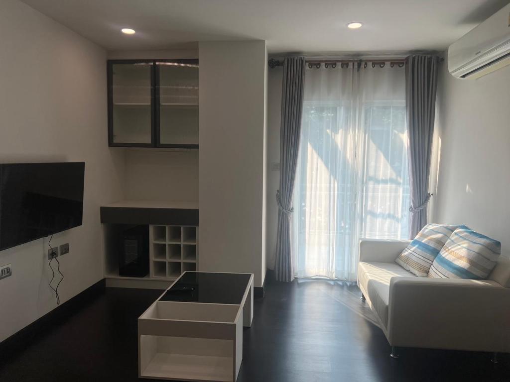 Bright & Stylish 1-Bedroom Apt Near Nimman #A302, Čiang Mai