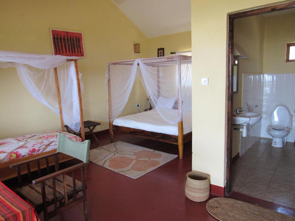 African Sunrise Lodge and Campsite photo