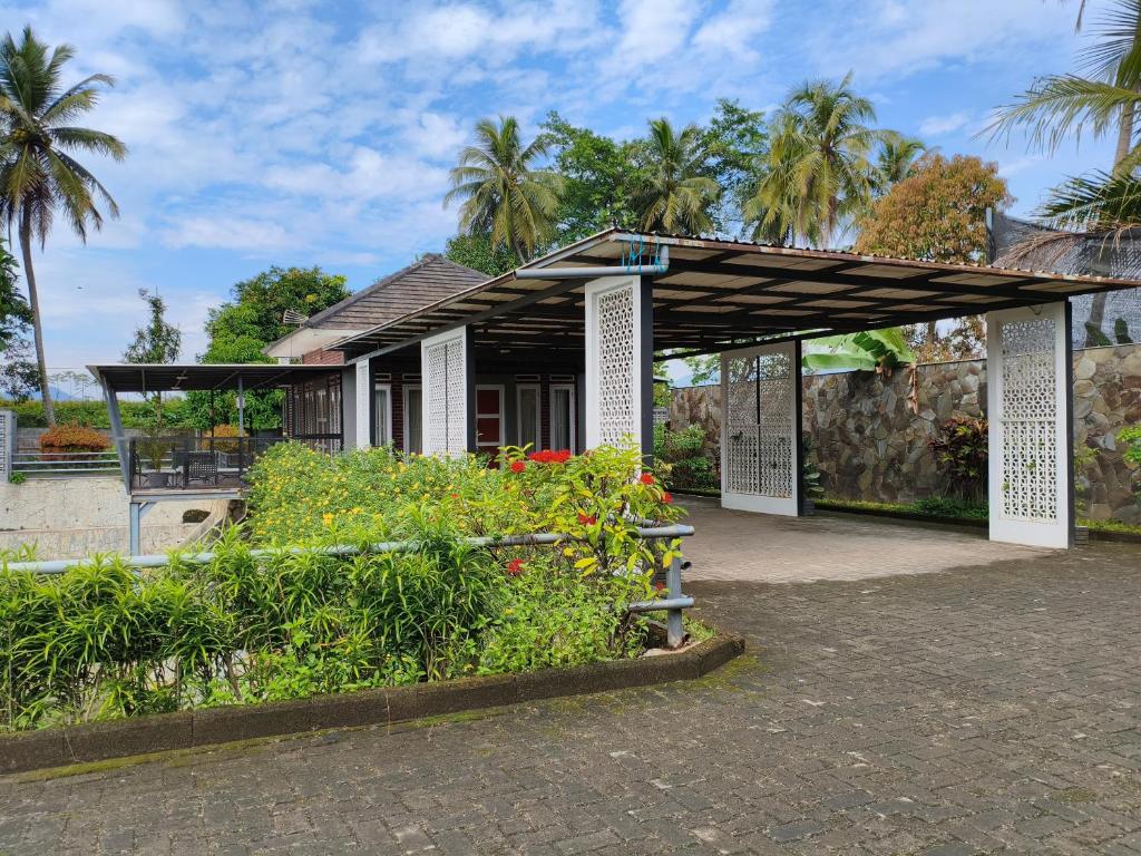 Exterior view, Shakilla House 2 Syariah Rancagoong Cianjur in Puncak