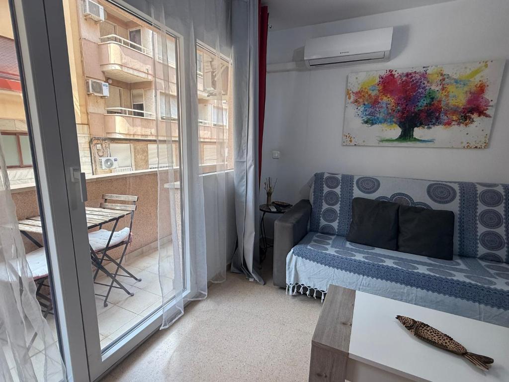 Apartamento en Centro Alicante junto al Mercado con terraza By Turihome - 4