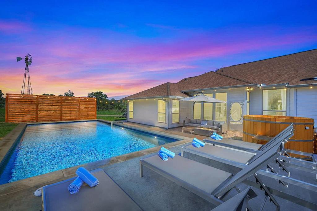 The KK Ranch-Private Pool-Hill Country Bliss, Fredericksburg
