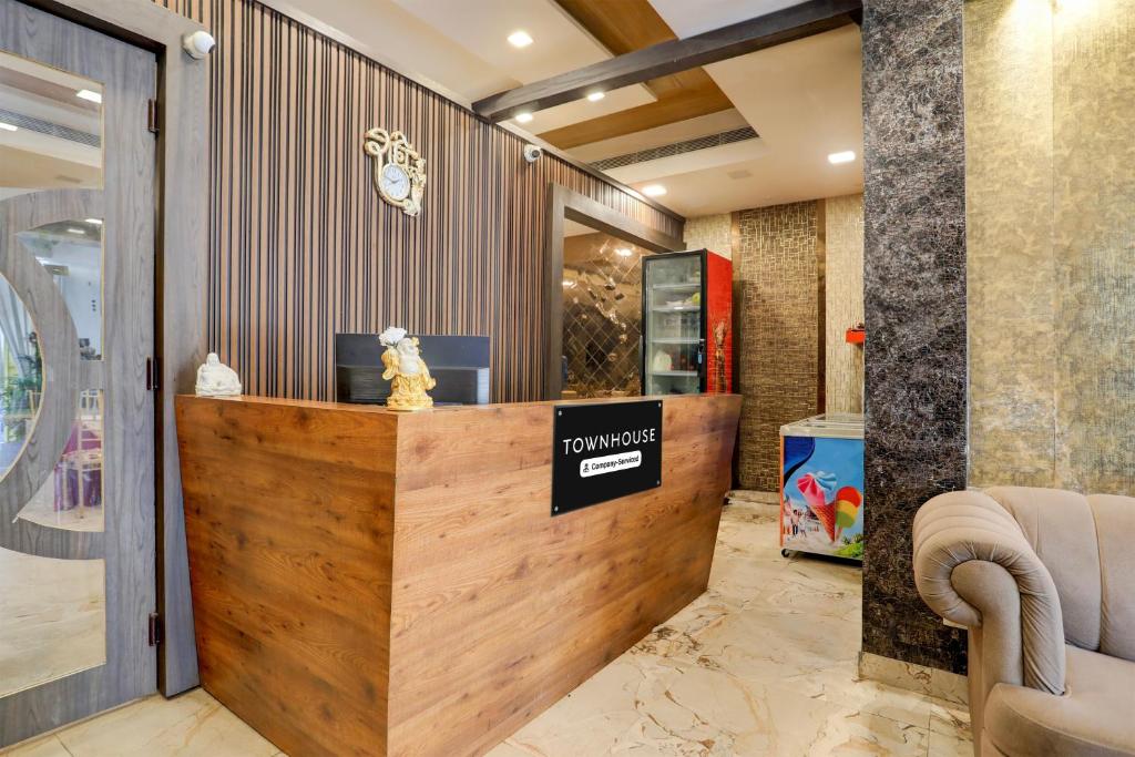 フロント・ロビー