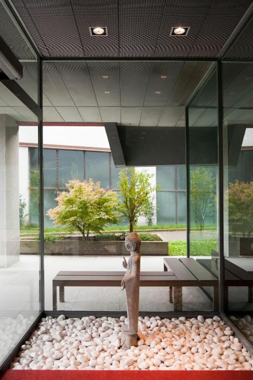 Milan Zambala Luxury Residence Additional