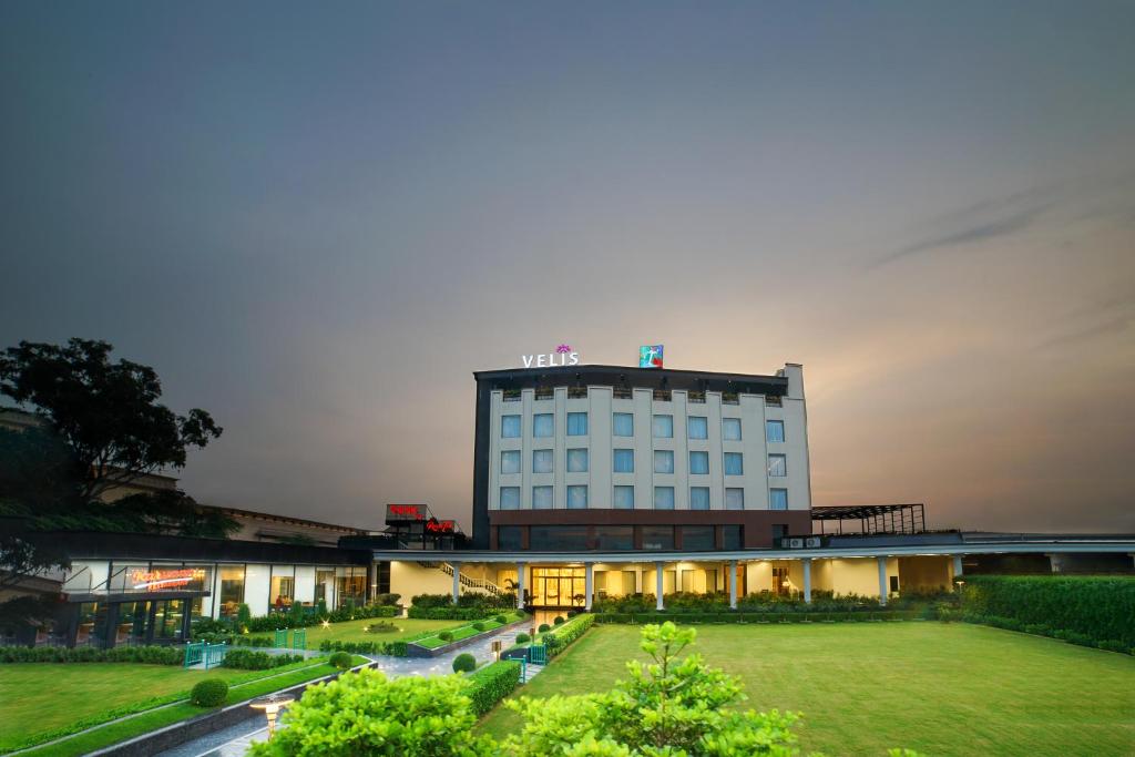 TreeHouse Velis Sonipat, Sonīpat