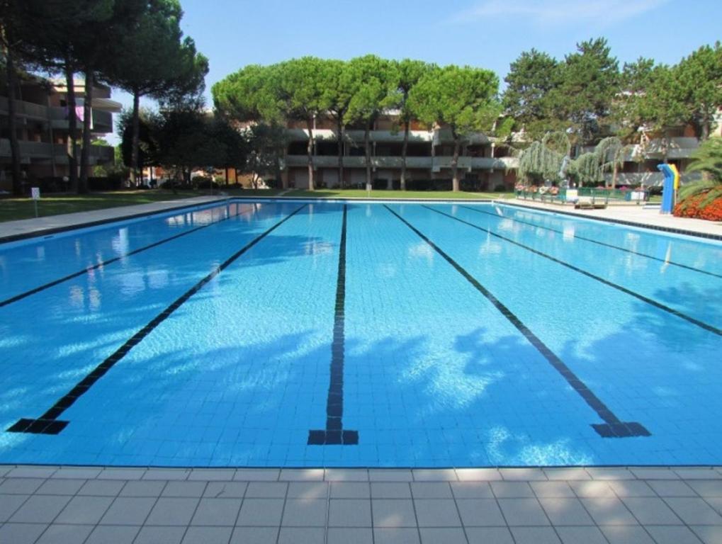 Studio with direct access to the pool - 3