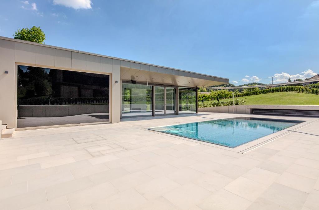Poolhaus Appartements - 3