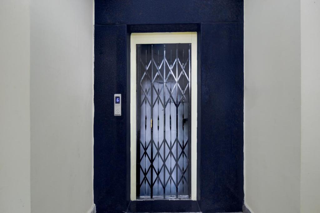 フロント・ロビー