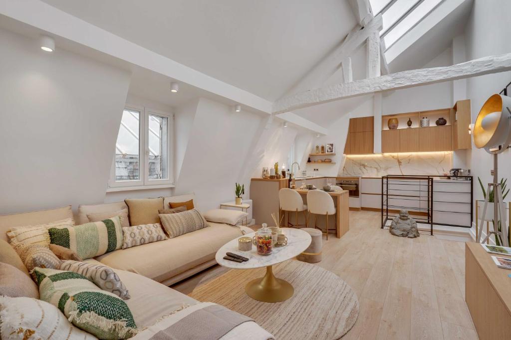 AMAZING HISTORICAL PARISIEN LOFT NEXT TO LOUVRE AREA - 4, Paris