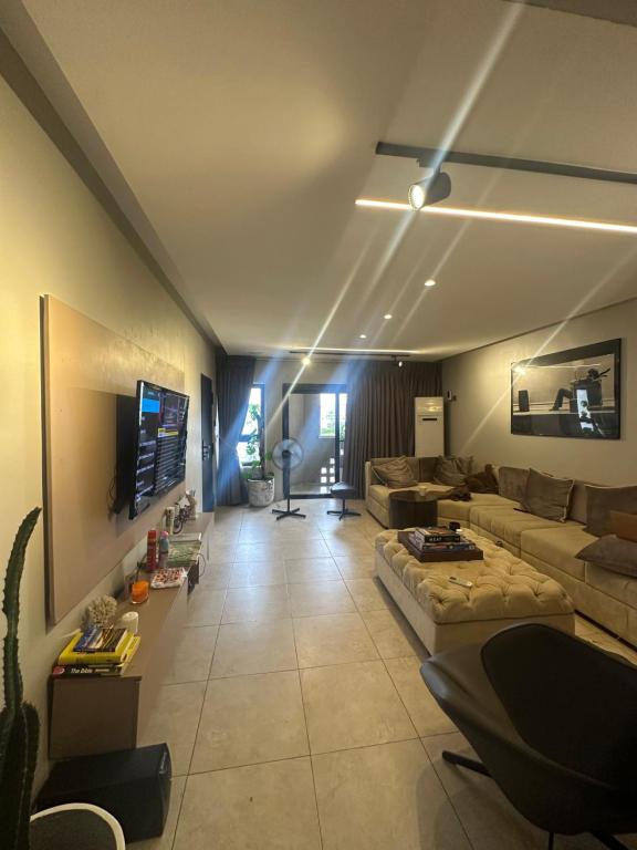 Ikoyi Luxury 2BR Apartment gym and indoor pool, Lagos
