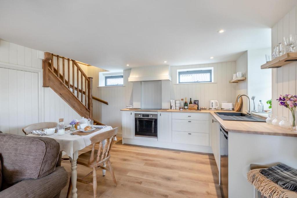 1 Bed in Beaminster oc-g33041, Beaminster