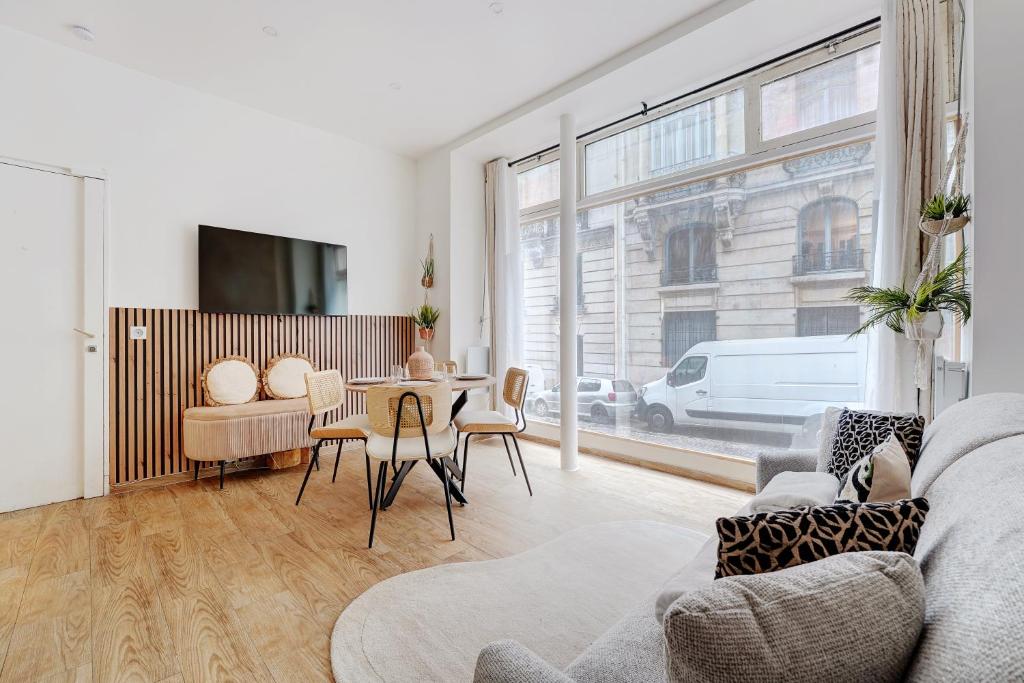 "Cozy Apartment 1BDR 4P – Paris 8th Saint-Lazare - 5