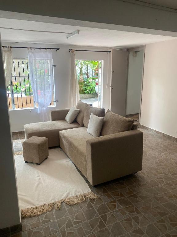 Neva Appart, Curepipe