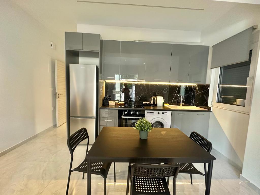 Maroussi Exclussive 1, Athen