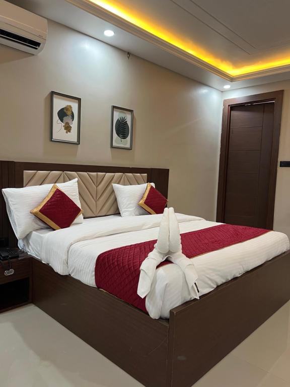 RJ-02 Hotel, Alwar