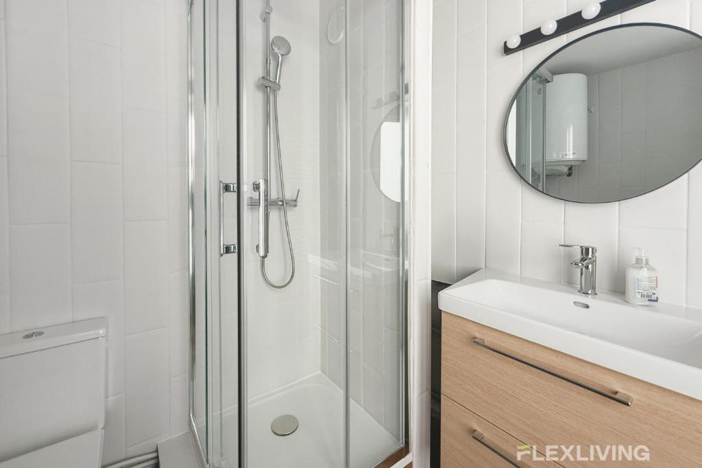 Charming 21m Studio in Paris 20 with shared terrace - 4