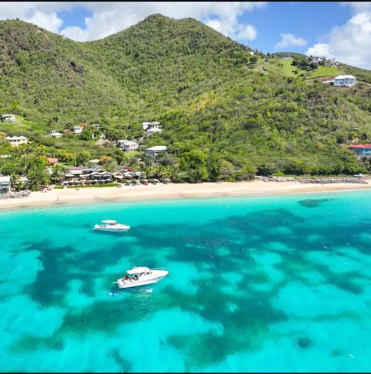 Conch Beach Cabins, hotel in Urlings
