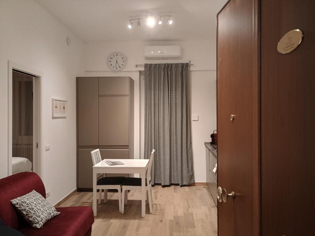 LG Apartment - Near Vatican City, Rome - 2