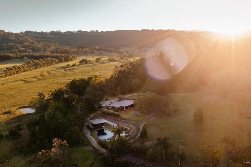 Old Bales Couples Getaway, Myocum