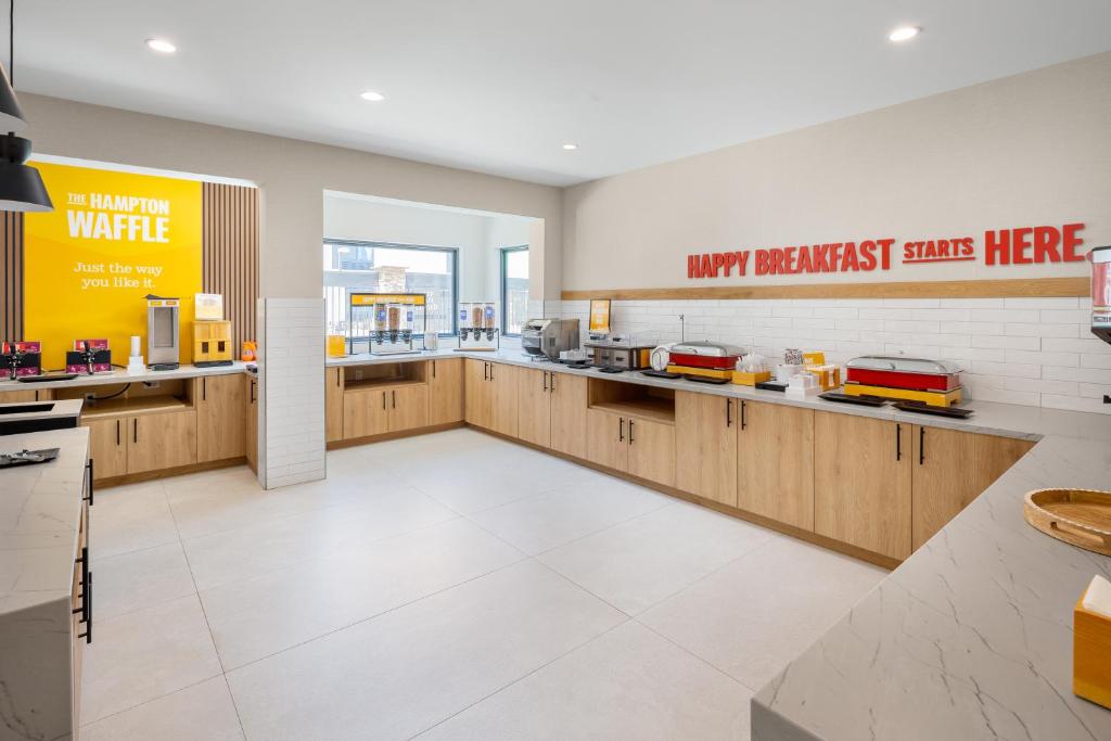 Food and beverages, Hampton Inn & Suites by Hilton San Diego SeaWorld in San Diego (CA)