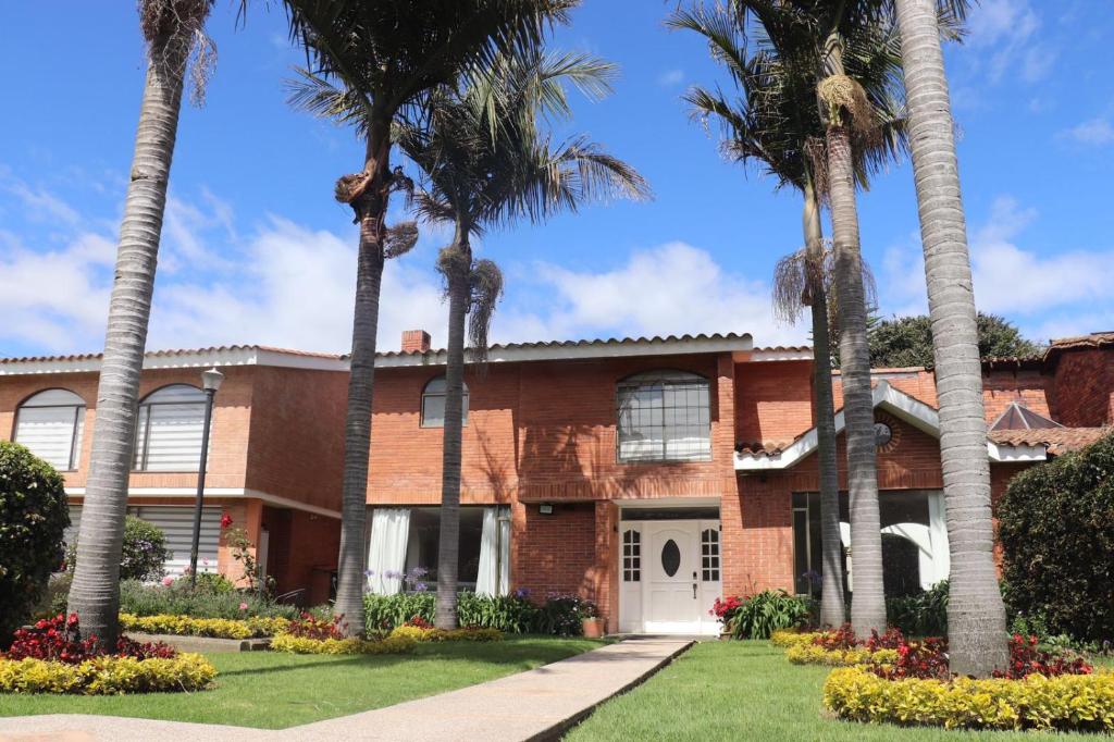 Hab privada c baño para estudiantes y profesional - 1